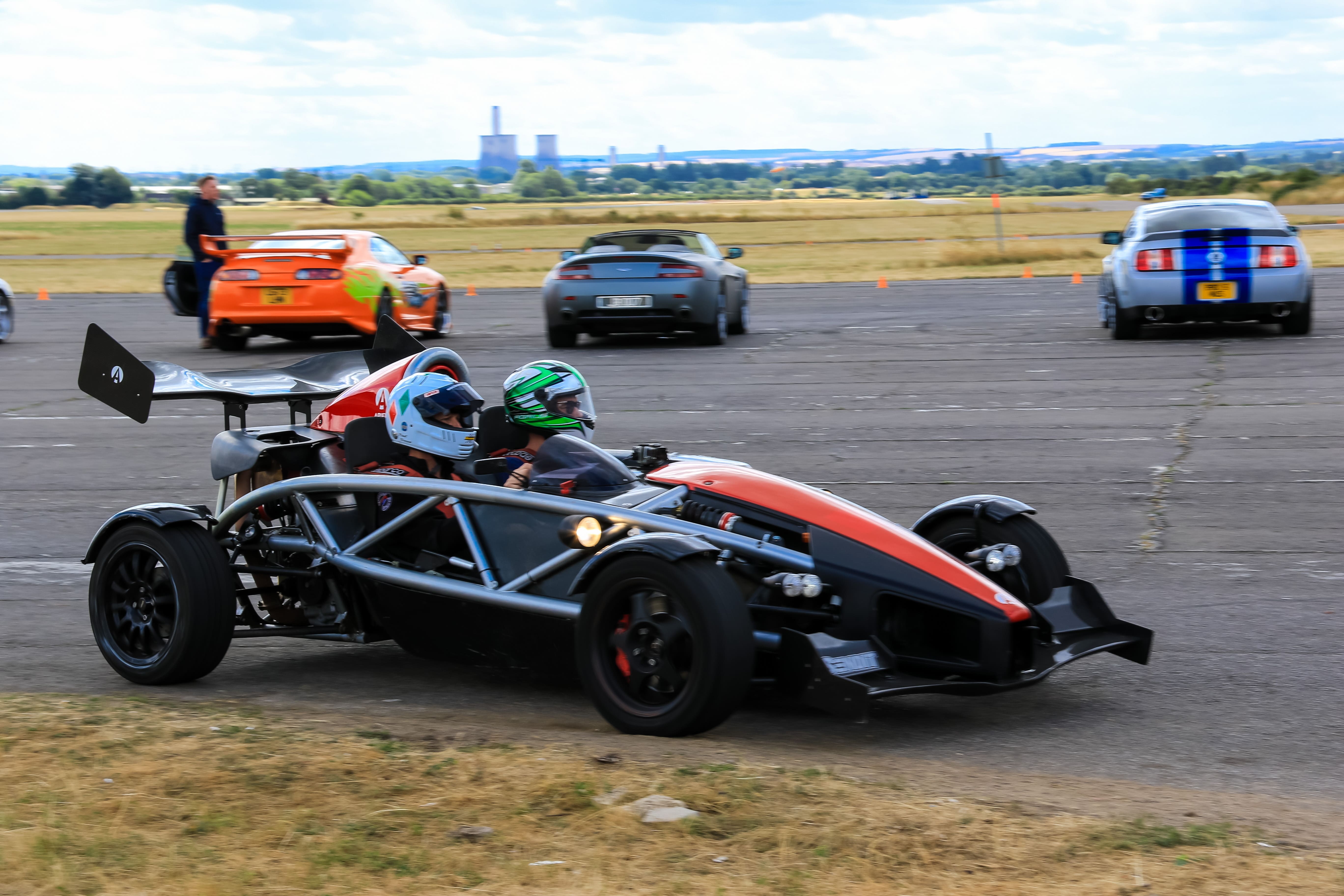 Car Chase Heroes – Fast cars and a race track – Pete Greensmith